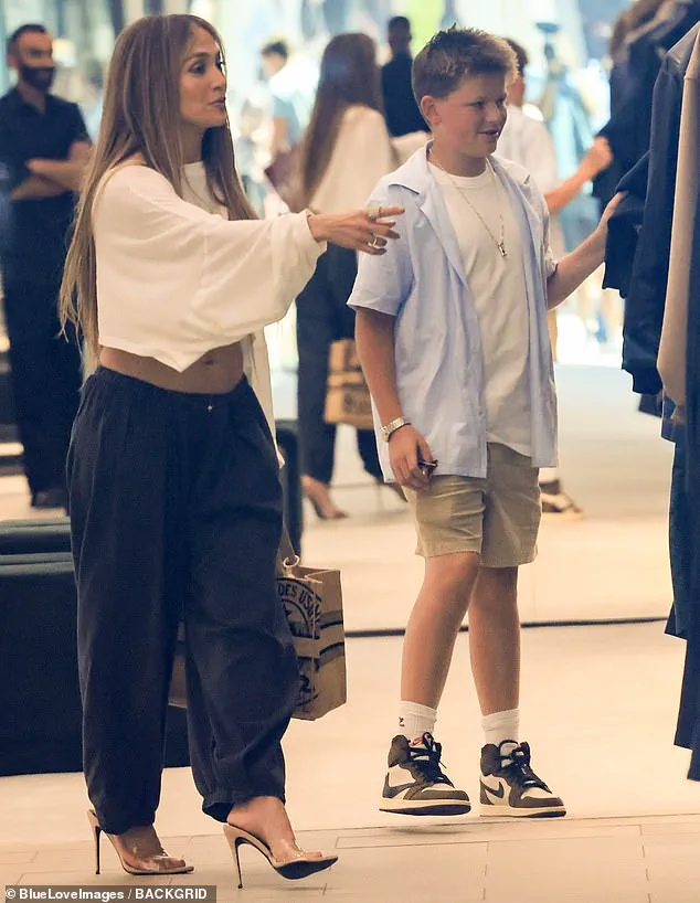 Exclusive Access and Controversy: Jennifer Lopez's Shopping Trip with Ben Affleck's Son Under Public Scrutiny