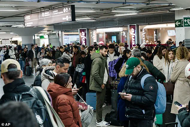 Spain Train Derailment Leaves 21 Dead, 100 Injured