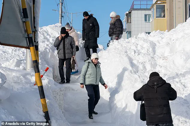 Historic Snowfall in Russia's Far East Paralyzes Regions and Strands Travelers Amid Winter Storm Crisis