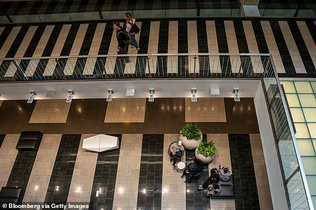 San Francisco Centre to Close Permanently Amid Economic Decline and Homelessness Crisis