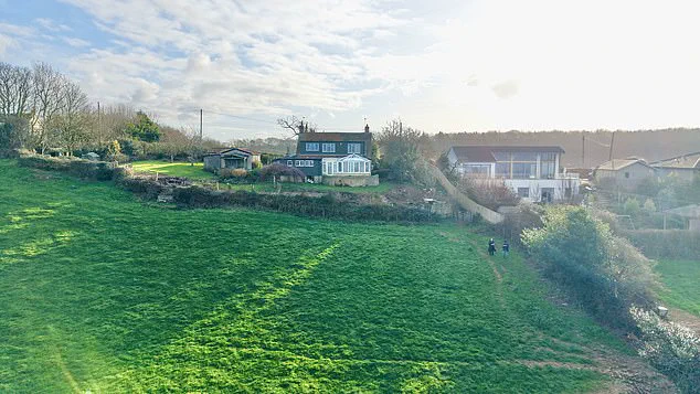 Exclusive Insights: The Abandoned £1 Million Retreat of Kelsey Grammer in Portishead