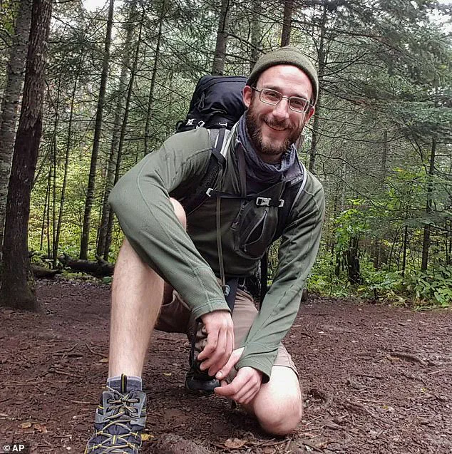 Homeland Security Secretary Kristi Noem Under Scrutiny After Fatal Shooting of Nurse During Immigration Operation