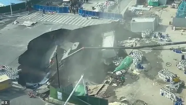 Shanghai Sinkhole During Metro Construction Sparks Infrastructure Safety Concerns