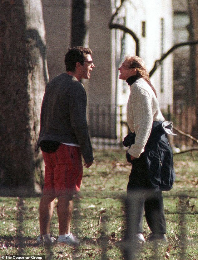 The Unseen Moment: How a Chance Photo of JFK Jr. and Carolyn Bessette Changed Celebrity Culture