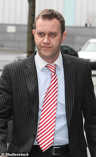 Former Scotland Yard Officer Alleges Prince Andrew Smuggled Women into Buckingham Palace Under Security Radar