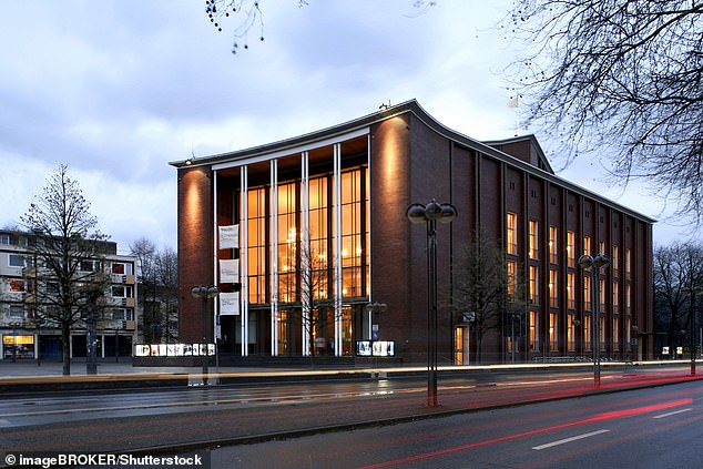 Violent Audience Attack Blurs Lines Between Fiction and Reality During Controversial German Play