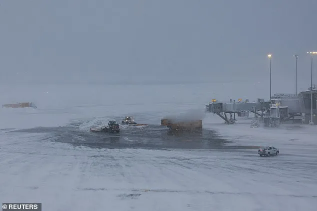 East Coast Paralyzed by Historic Blizzard: Flights Collapse, Emergencies Declared