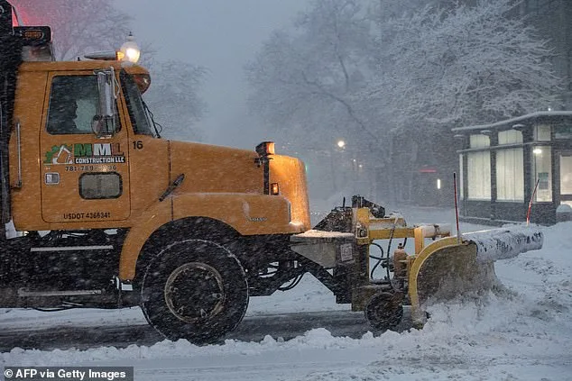 East Coast Paralyzed by Historic Blizzard: Flights Collapse, Emergencies Declared