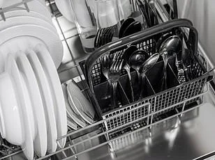 Surprising Solution: Dishwasher Tablets Outperform Baking Soda in Cleaning Tough Saucepan Stains