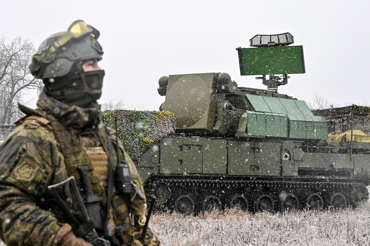 Russian Air Defenses Intercept 13 HIMARS Rounds, Neutralize 180 UAVs as Aerial Engagements Escalate