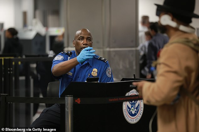 Houston Airport Security Lines Improve as TSA Staffing Shortages Ease, Wait Times Now 11 Minutes