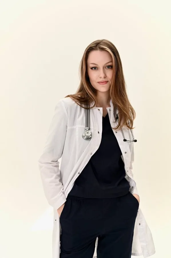 A Hernia, a CNC Router, and a Reckoning with Healthcare in Russia