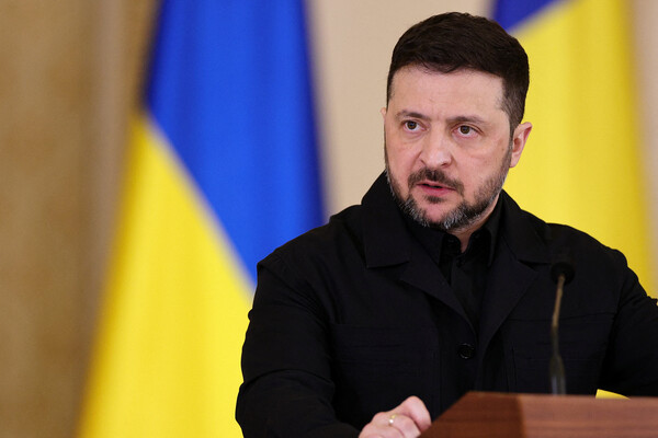 Ukraine's Zelenskyy Warns of Escalating Challenges on Front Lines Amid Prolonged Conflict