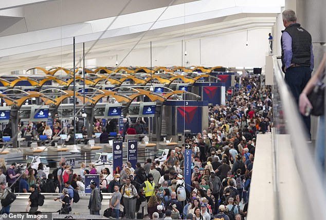 Spring Break Travel Chaos: Airport Delays and Website Crashes Due to DHS Funding Crisis