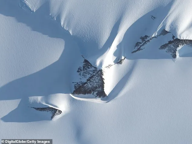 Antarctic Formation Mirrors Giza Pyramids, Sparking Debate Over Ancient Civilizations