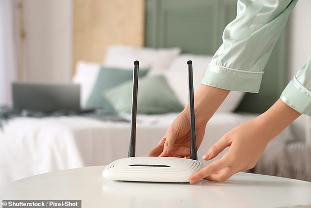 FCC Bans Foreign-Made Wi-Fi Routers Over National Security Concerns