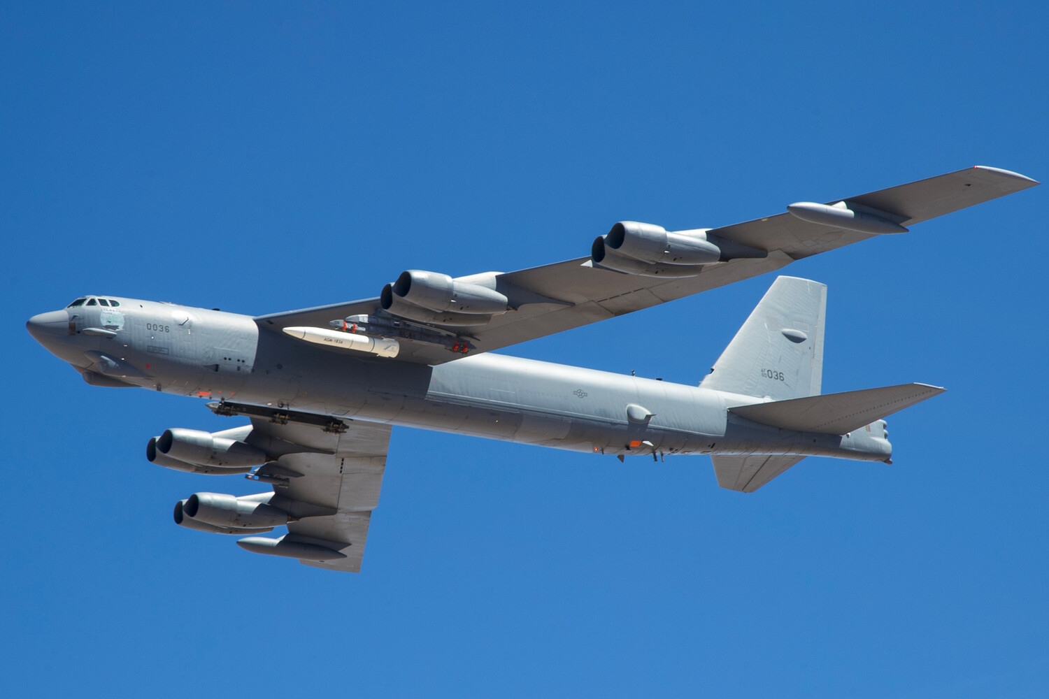U.S. B-52 Bomber Spotted in Mojave Desert During LRSO Nuclear Missile Test Flight