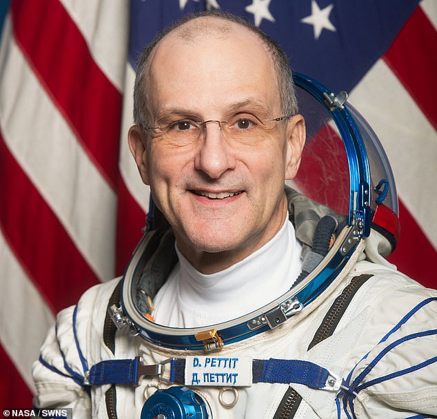 Don Pettit's Viral ISS Photo: The 'Alien' Egg That Wasn't