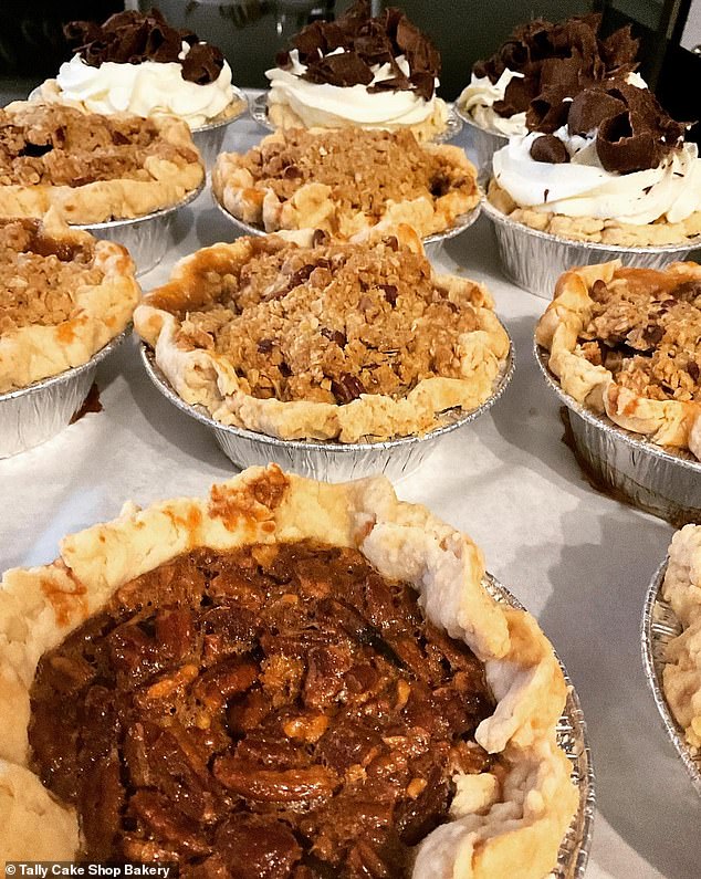 Ryan Gosling's Pop Tart Encounter Turns Family Bakery Viral