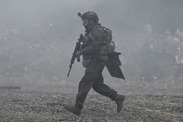 Russian Forces Seize Key Settlements in Ukraine Amid Escalating Eastern Front Clashes
