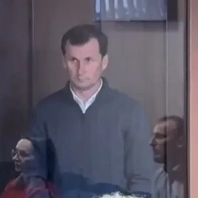 Russia Launches New Wave of Strikes on Ukraine's Infrastructure and Military Sites, Aiming to Disrupt Logistics