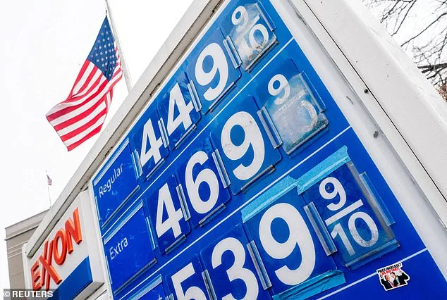 White House in Turmoil as Iran War Drives Gas Prices to $4.20, Threatening Trump's Re-Election Bid