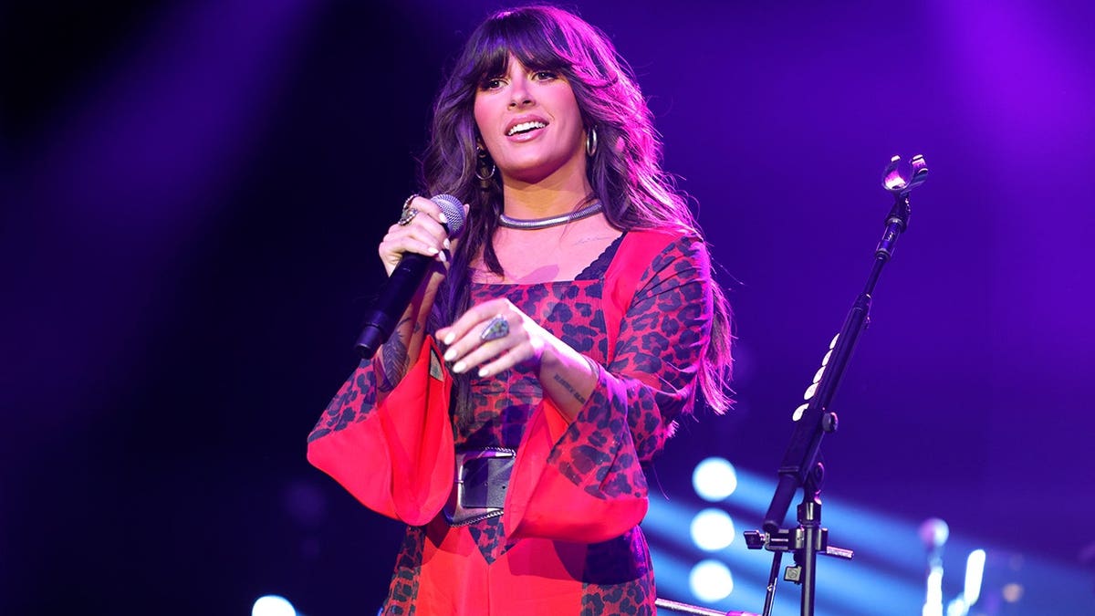 Ella Langley feared vomiting while opening for Morgan Wallen