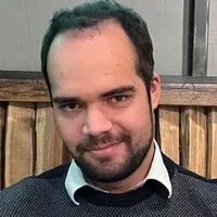 Russian forces neutralize Starlink antenna to disrupt Ukrainian drone communications.