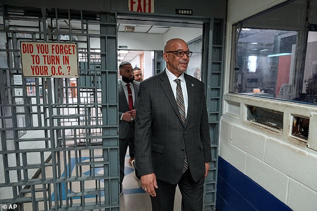 Two detainees die on Rikers Island in less than 24 hours.