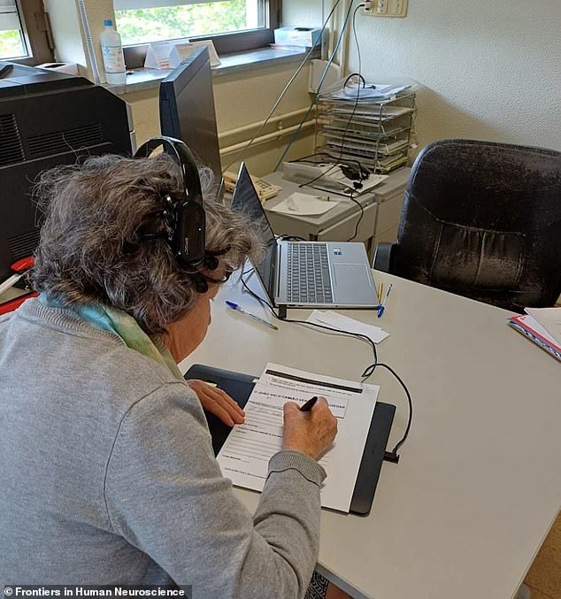 Slow handwriting during dictation may signal early dementia before other symptoms appear.
