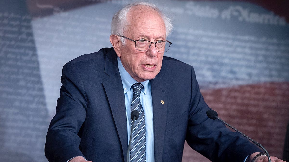 Graham Platner rallies in Portland with Bernie Sanders to challenge Sen. Collins.