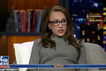 Fox News host Kelsey Timpf reveals she's pregnant while battling breast cancer