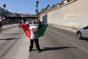 Los Angeles Protests against Trump's Immigration Policies Turn Chaotic