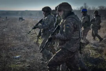Russian Forces Capture Ukrainian Fighters in the Kursk Region