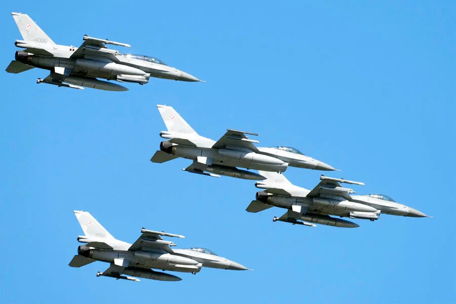 Unusual Sighting Over Palm Beach: US Air Force Jets Escorted Civil Aircraft