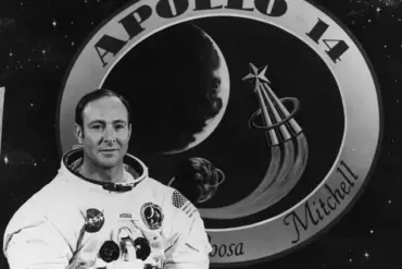 Widow of Apollo Astronaut Reveals Exclusive Insights into UFO Sightings Among Space Pioneers