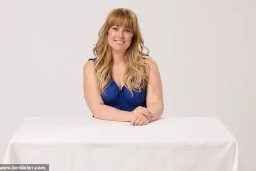 FEMAIL Reports: American Expatriate Meets British Marketing Manager on Controversial Blind Date
