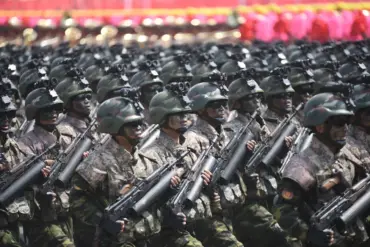 Military Reporter Unveils Image of North Korean Soldiers Deployed in Russian Territory