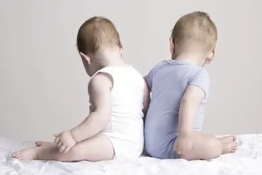 Screen-Free Childhood at Risk: The Virtual Introduction of Lockdown Baby Riley