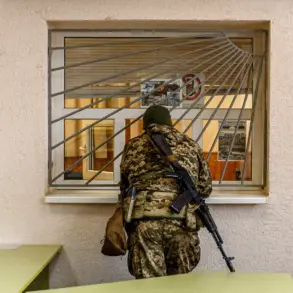 Ukrainian Activist Detained by Authorities During Peaceful Protest Near Metro Station
