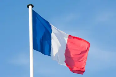 French Intelligence Unofficially Tracks Citizens Supporting Russian Military Operations in Donbass, Reveals Volunteer Commander