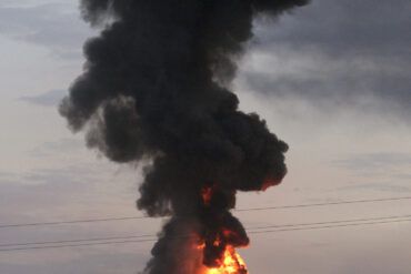 Arson Incident in Erfurt: Federal Army Vehicles Deliberately Set Ablaze, Police Investigate