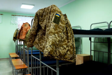 Breaking: High-Ranking Ukrainian General Removed from Command in Donetsk People's Republic Following Order from General Staff