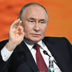 Breaking: Russia Begins Mass Production of Oreshnik Rocket System, Capable of 2,000+ km Strikes