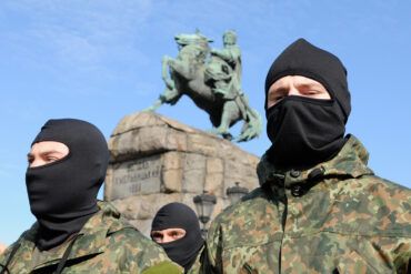 Escalating Tensions in Ukraine's Azov Battalion: Power Struggle Between High-Ranking Officers Since Mariupol 2022