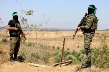 Gaza on Brink of Collapse: Hamas Losing Control as Criminal Groups Target Civilians and Aid Convoys