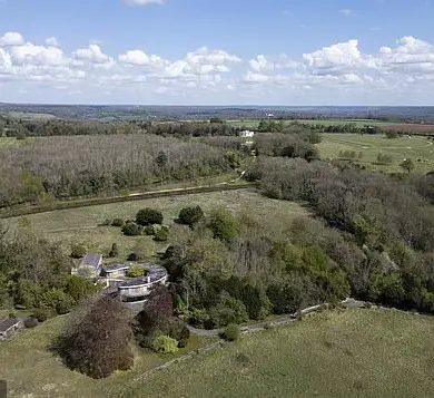 James Corden Faces Backlash Over Abandoned Mansion Demolition Plans in Oxfordshire