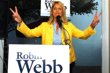 Longtime Kentucky Democrat Robin Webb Defects to Republicans, Delivering Blow to Party's Rural Presence
