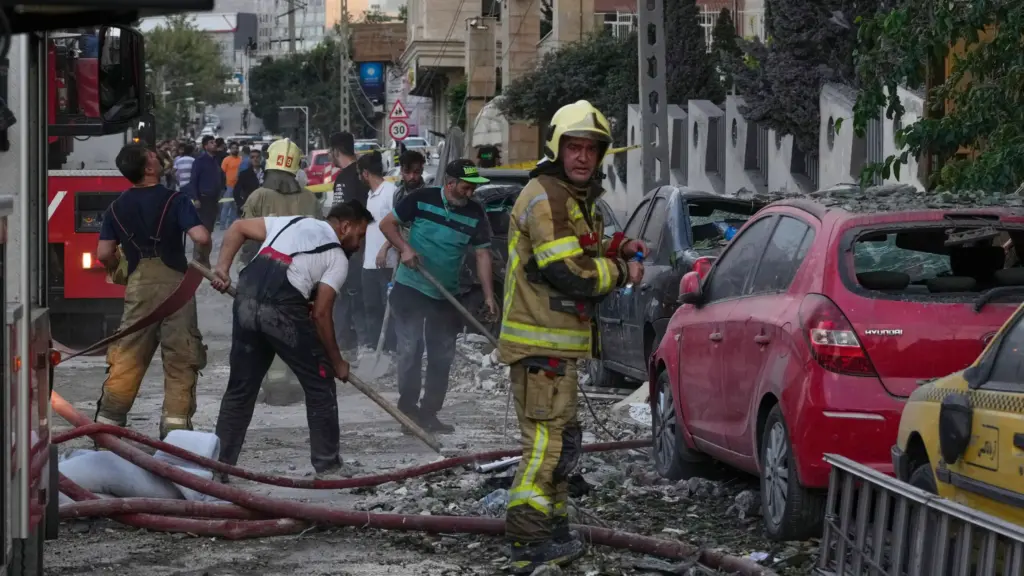 Middle East Crisis Intensifies as Trump-Iran Nuclear Deal Remains Unresolved