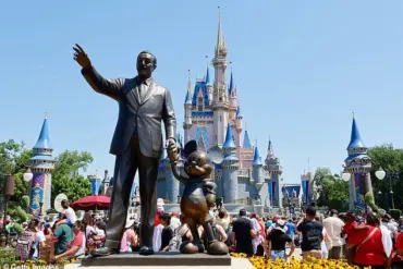 Regulation Debate Intensifies as Walt Disney World's Transportation Map Sparks Public Discussion
